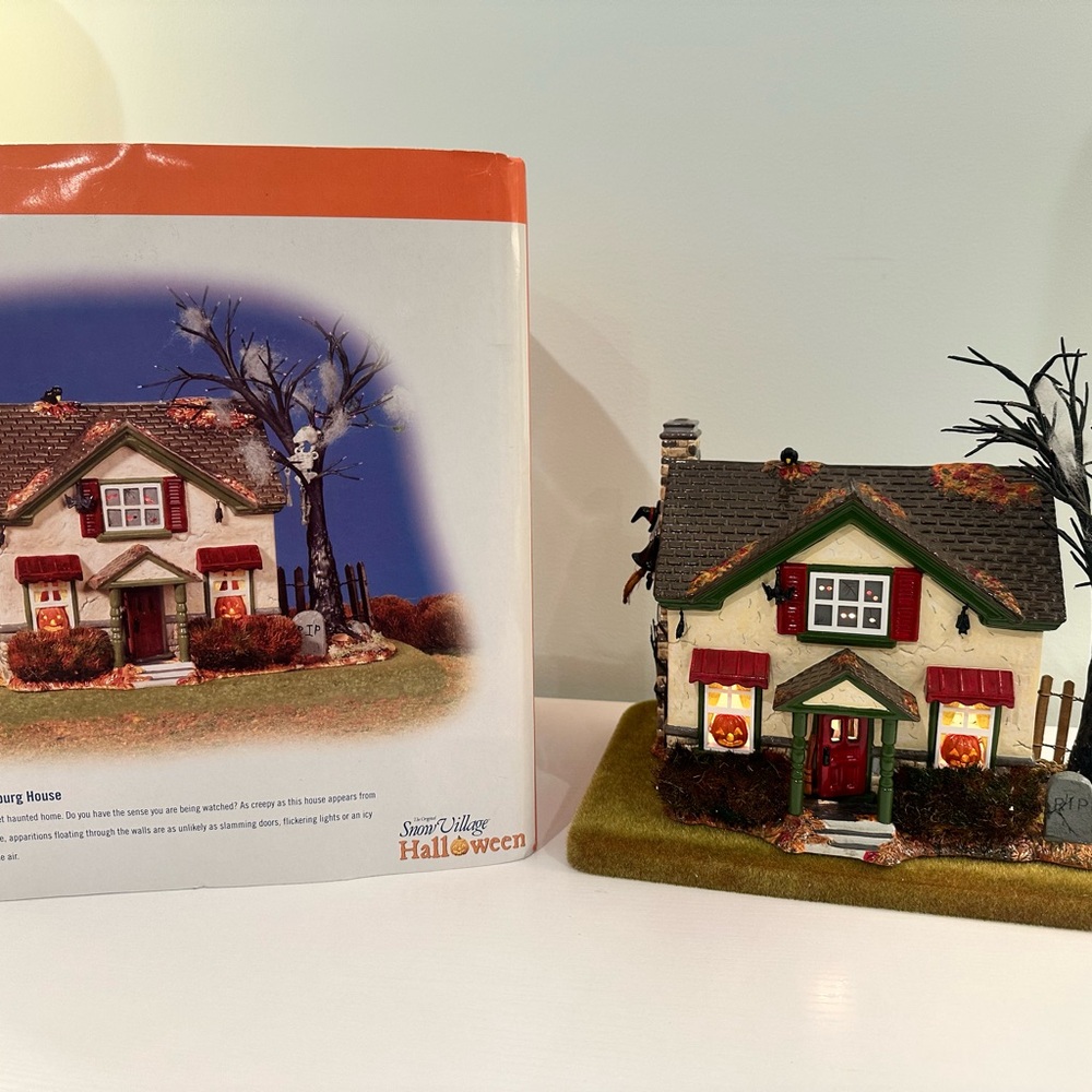 Department 56 Halloween Snow Village - Hauntsburg House 55058 Complete!